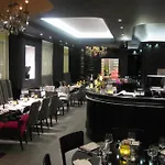Hotel Lumen Paris Louvre 